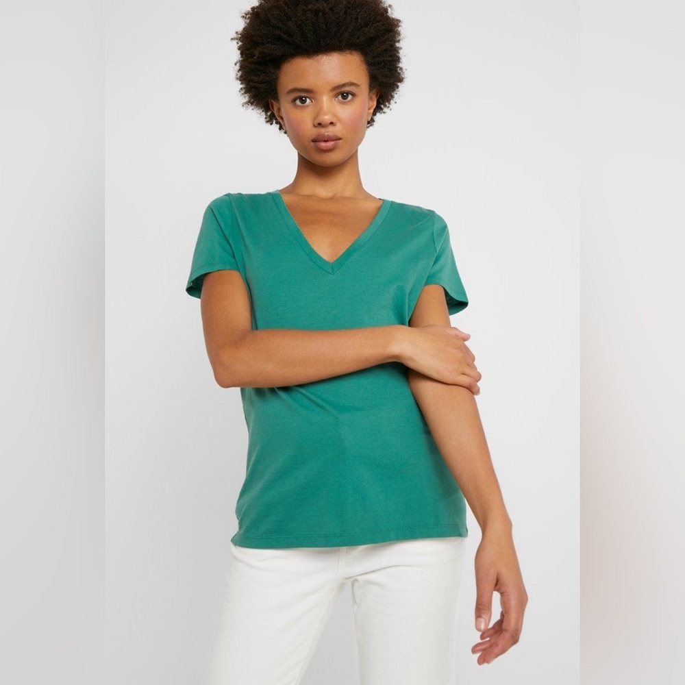 J.CREW Basic T-shirt - Picture 2 of 7